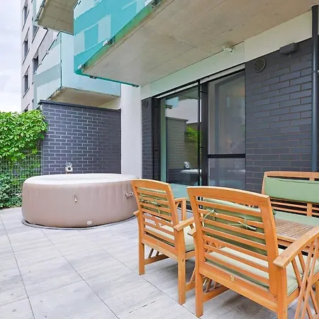 Jegeho Family Escape With Garden, Hot Tub And Free Parking Lägenhet